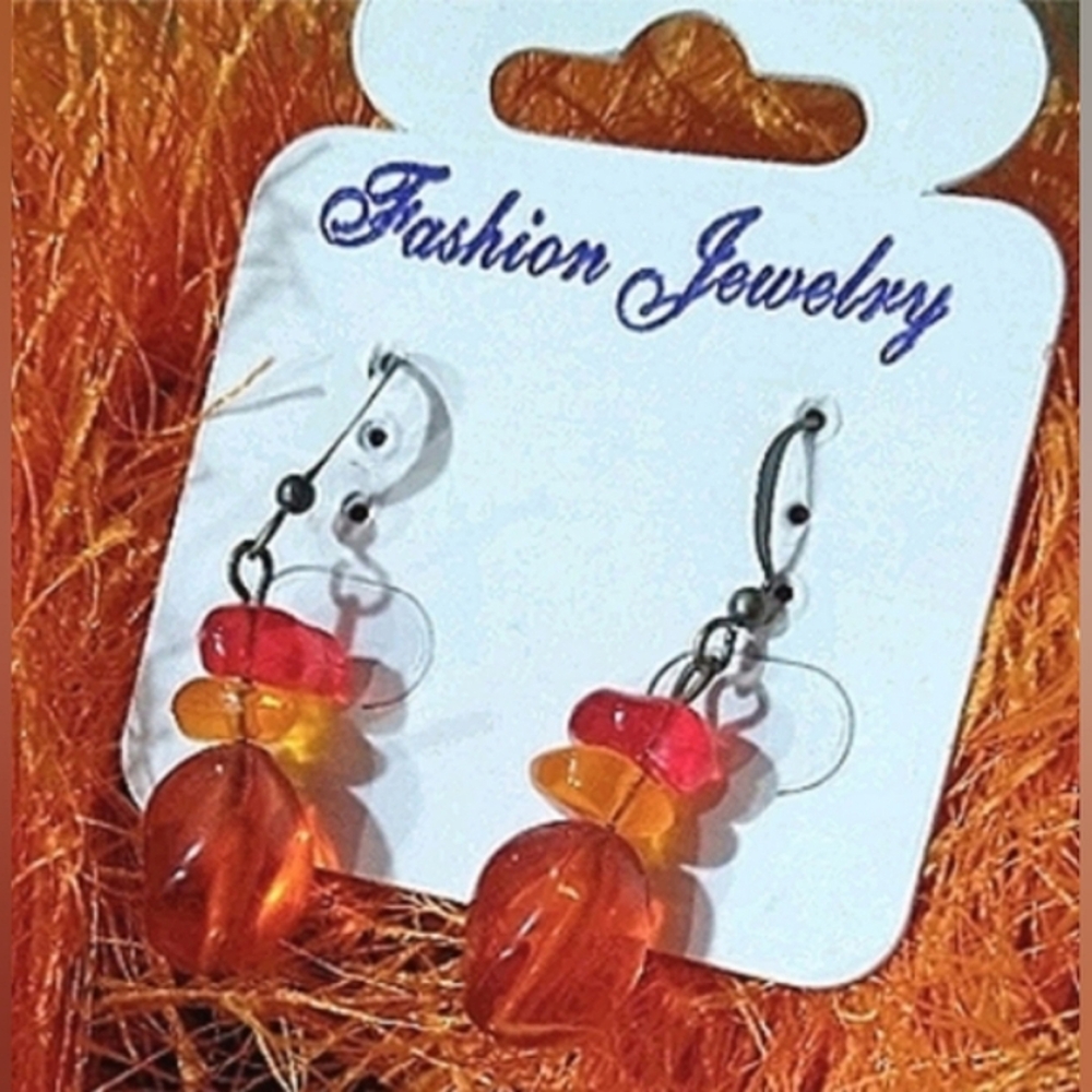 FREE FREE FREE Orange & Red Beaded Wire Necklace & Earrings Set